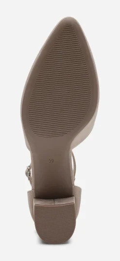 CLOU, Pumps