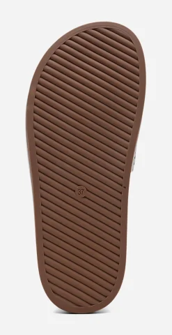 CLOU, Sandaler