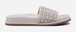 CLOU, Sandaler