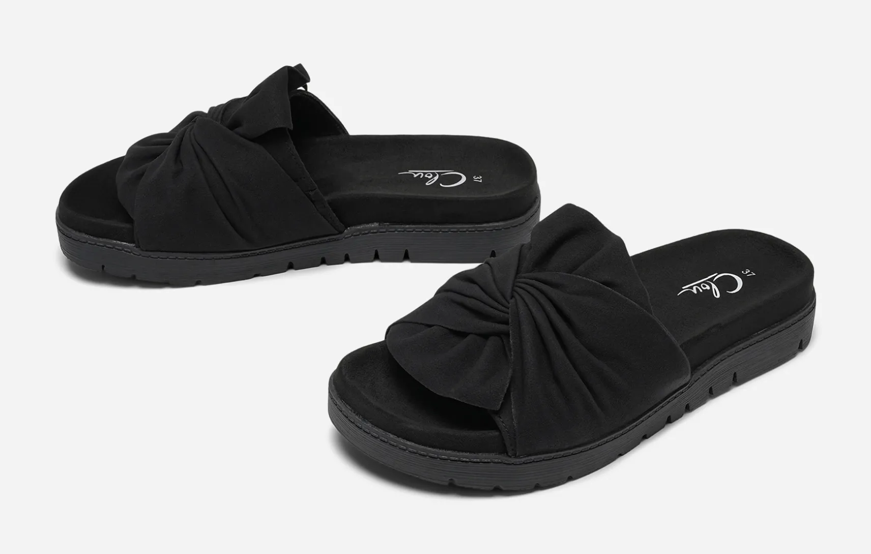 CLOU, Sandaler