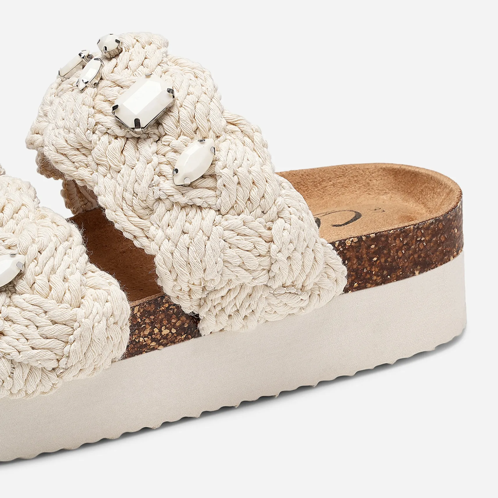 CLOU, Sandaler