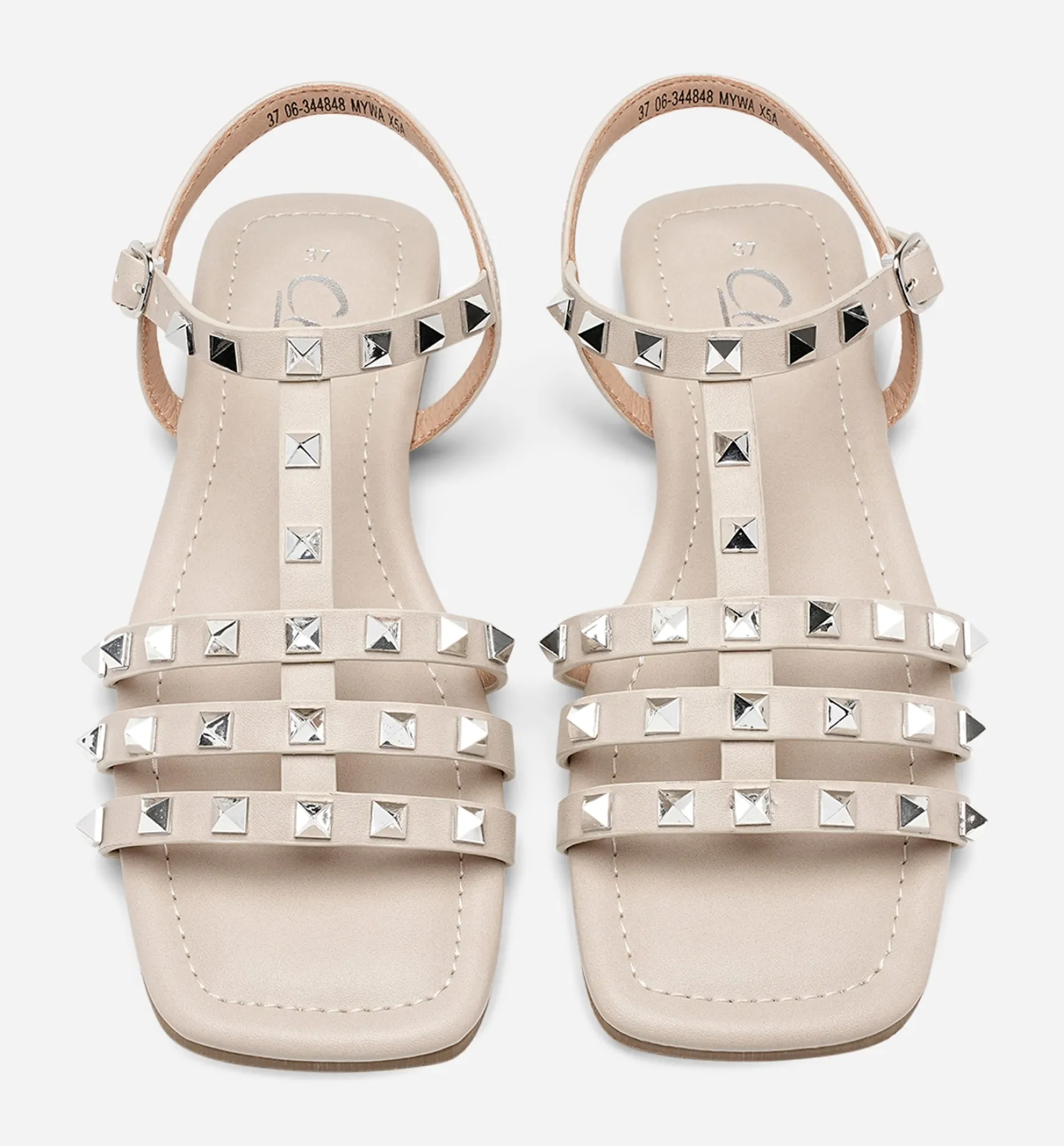 CLOU, Sandaler med remmar