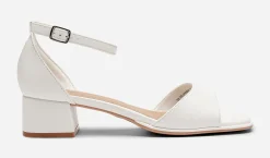 CLOU, Sandaletter