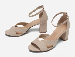CLOU, Sandaletter