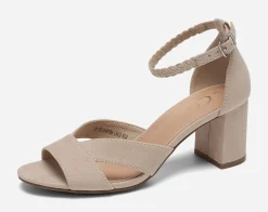 CLOU, Sandaletter