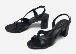 CLOU, Sandaletter med remmar