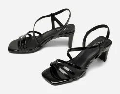 CLOU, Sandaletter med remmar