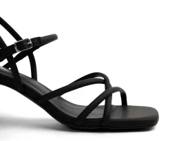 CLOU, Sandaletter med remmar
