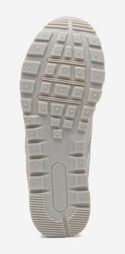 CLOU, Sneakers