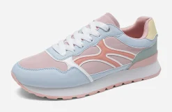 CLOU, Sneakers
