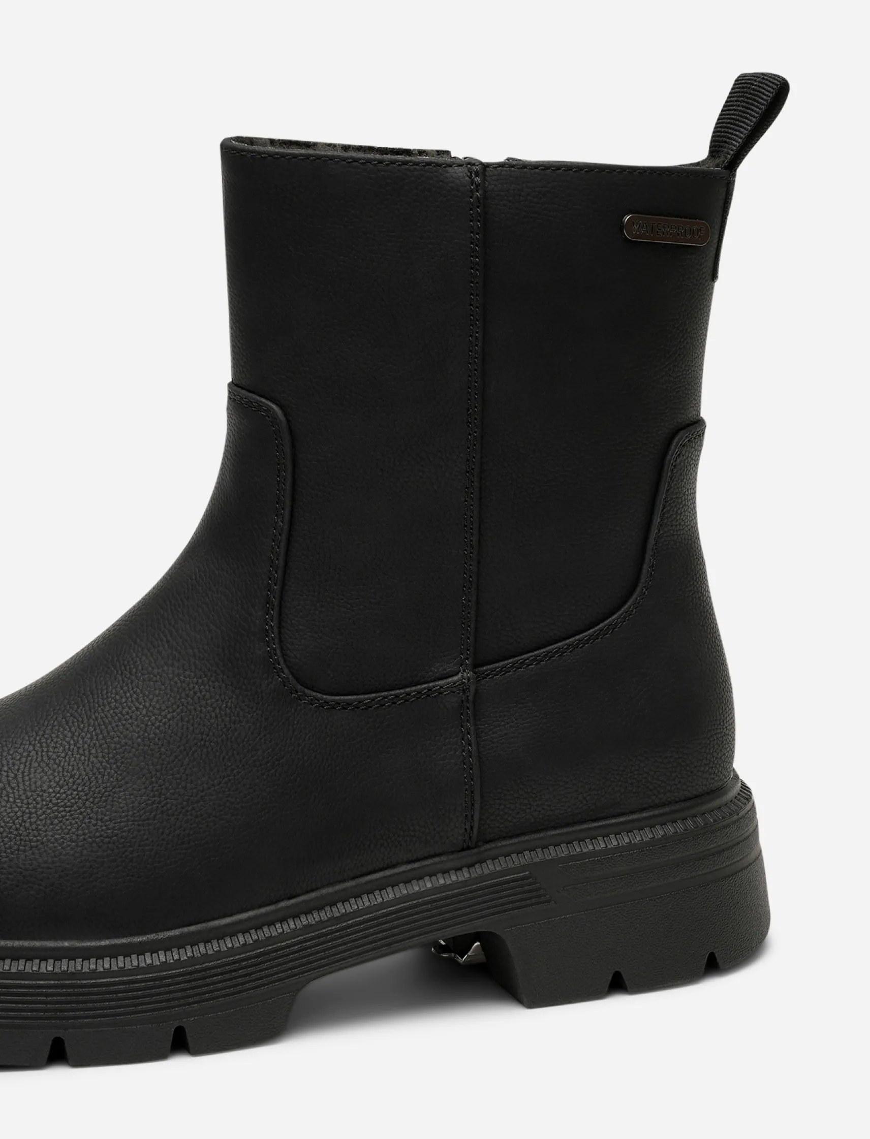 CLOU, Varmfodrade boots med inbyggd brodd