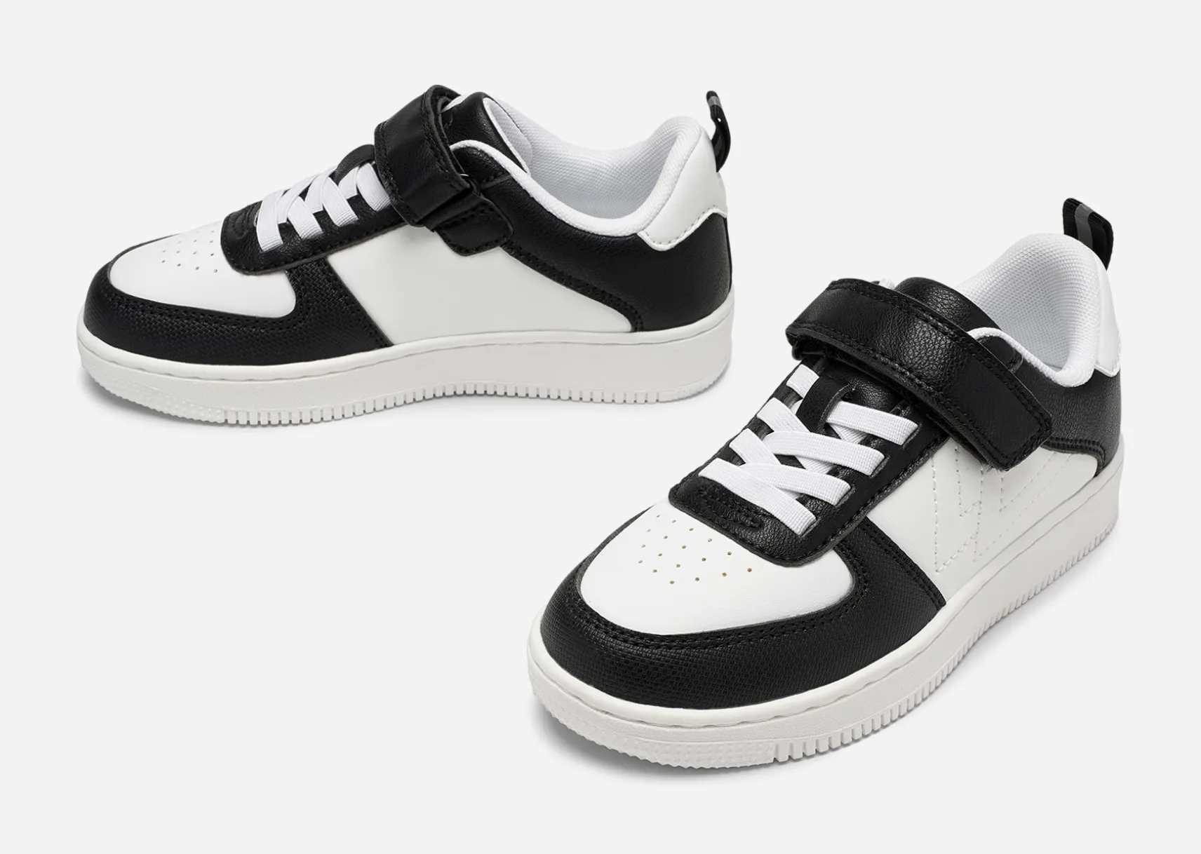 LEJON, Sneakers