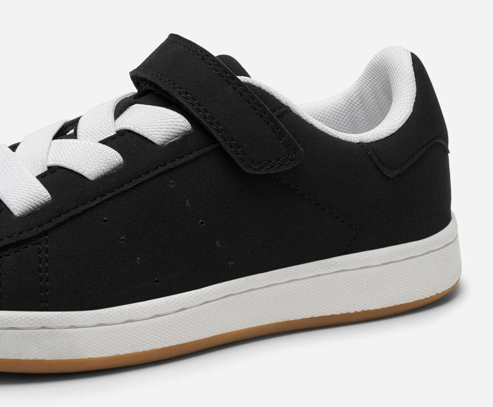 LEJON, Sneakers
