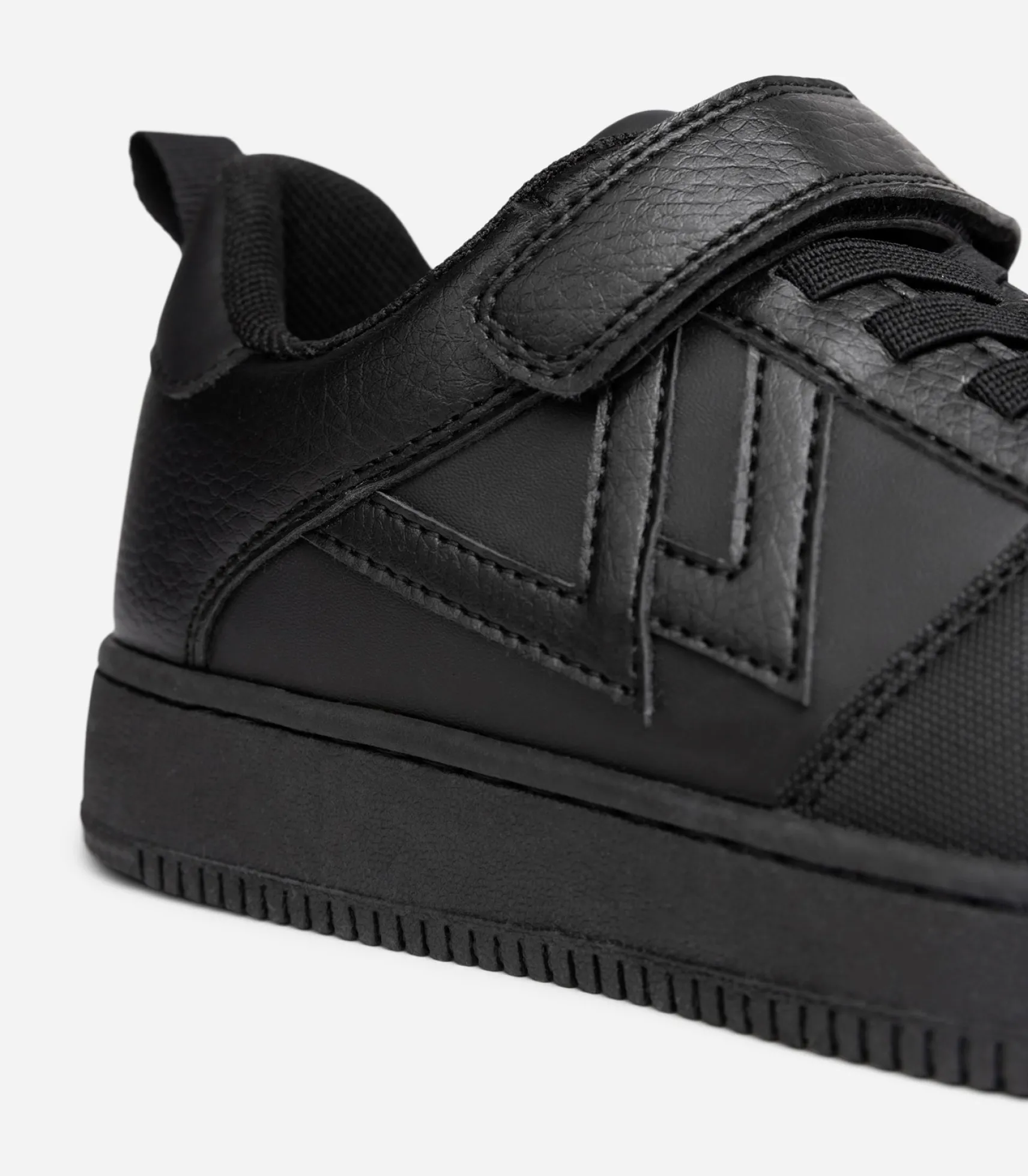 LEJON, Sneakers