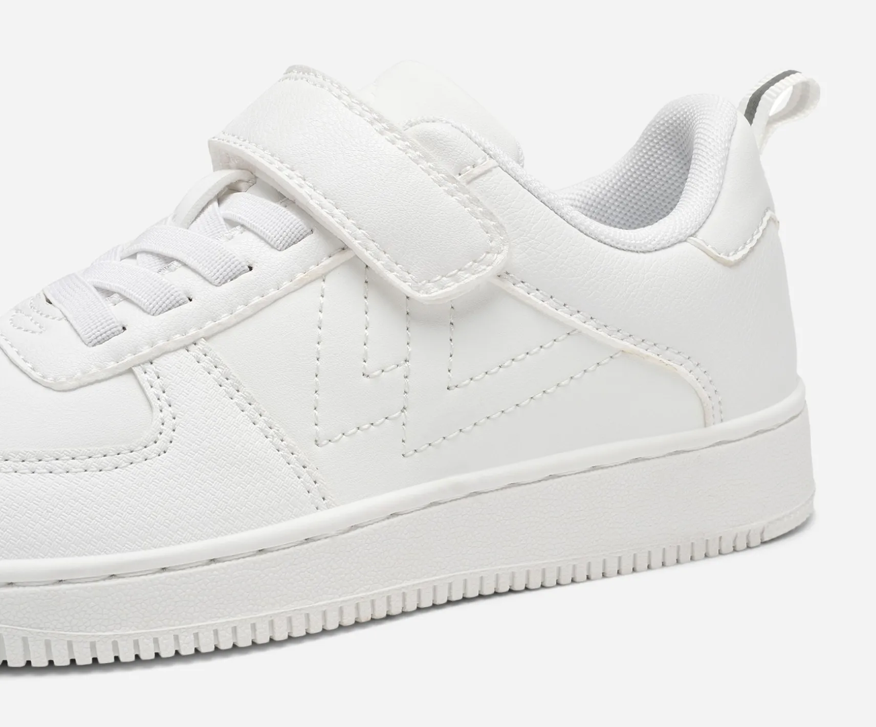 LEJON, Sneakers