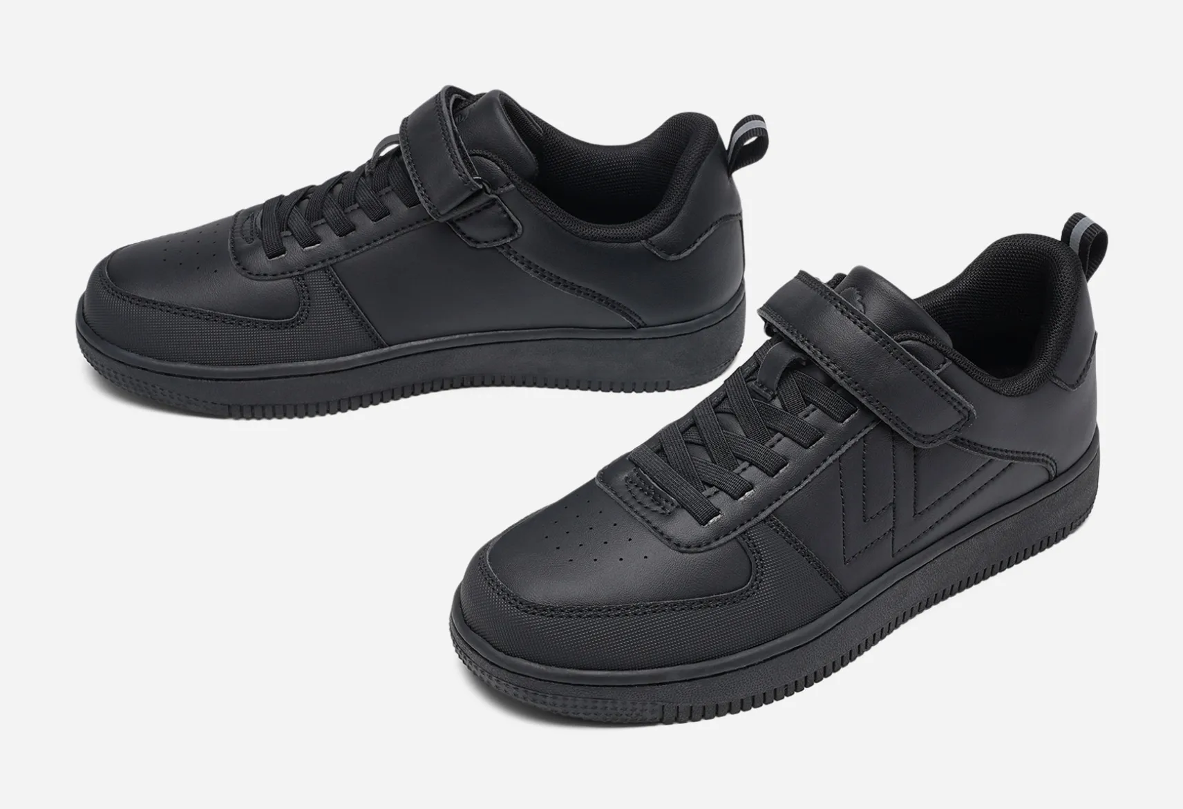 LEJON, Sneakers