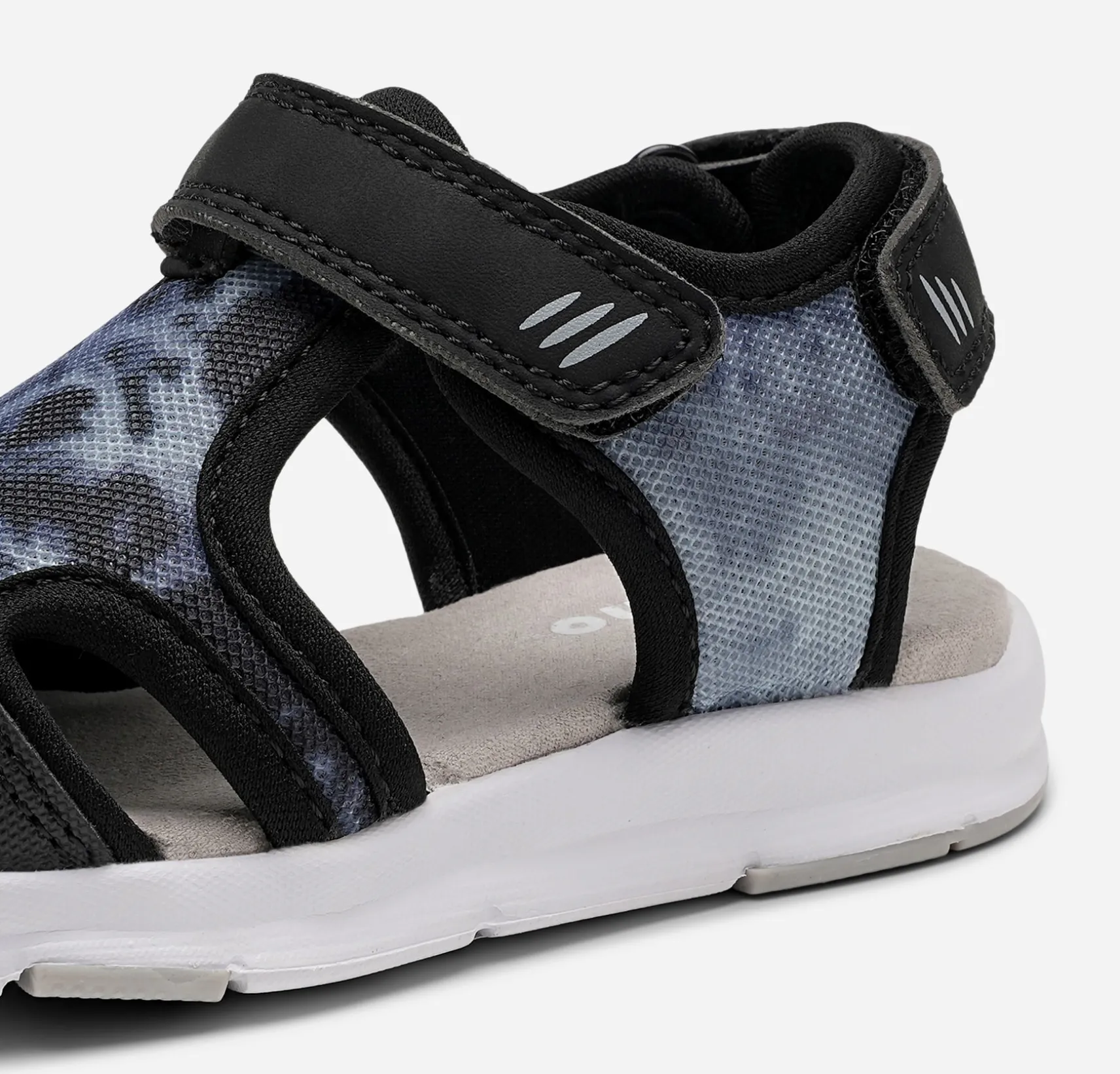 Mino, Sandal med täckt tå
