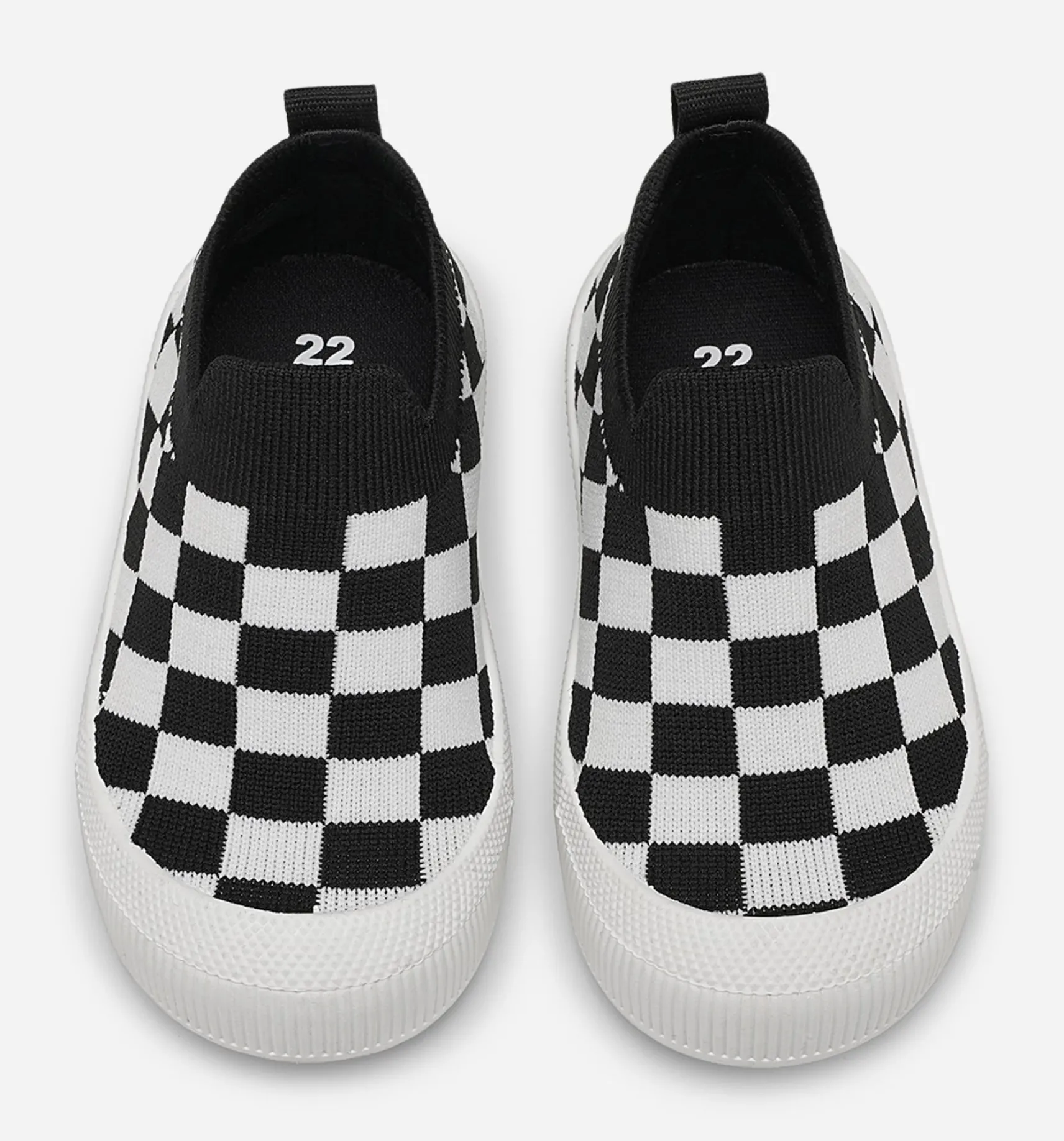 Mino, Sock sneakers
