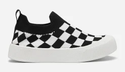 Mino, Sock sneakers