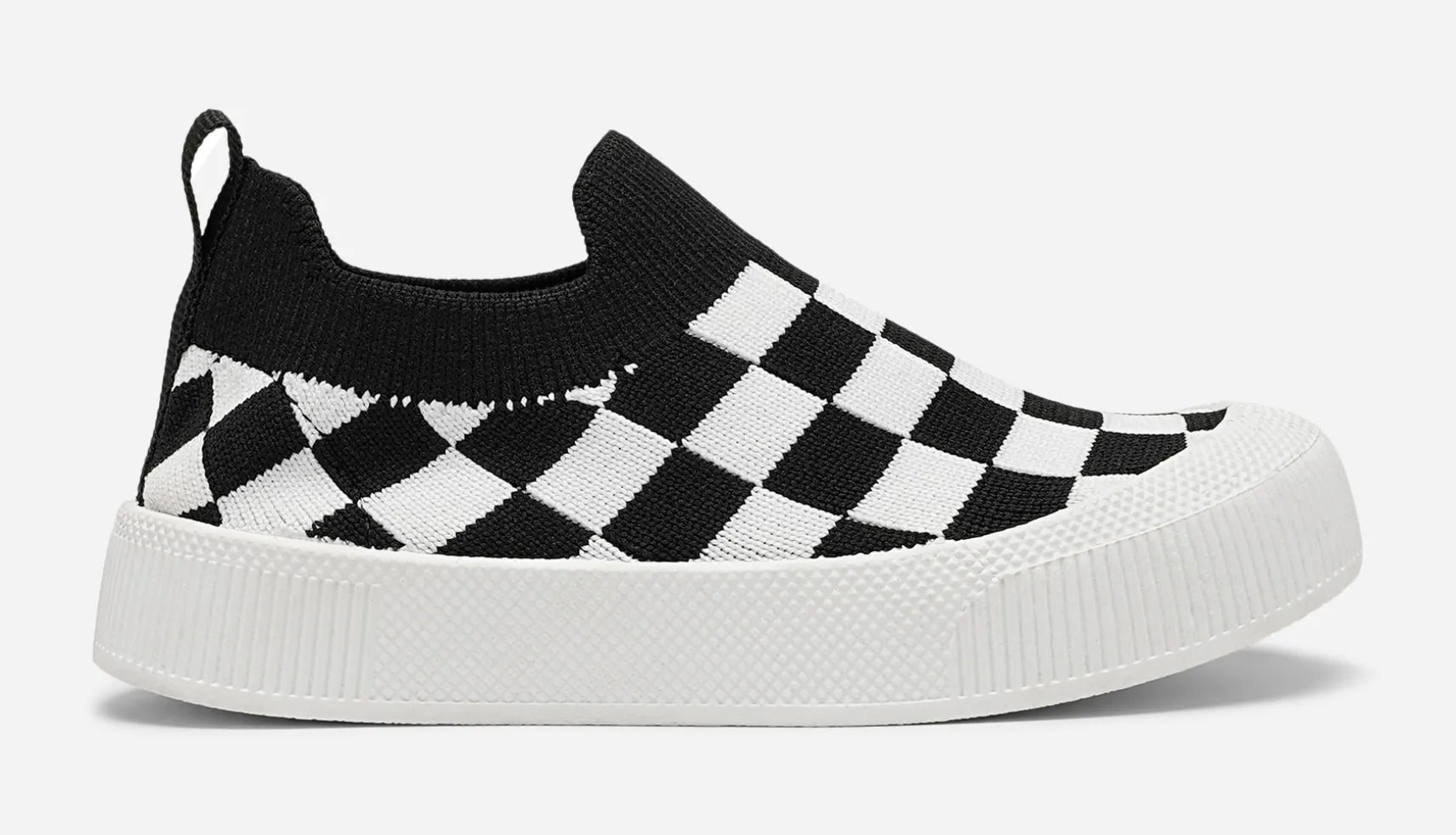 Mino, Sock sneakers