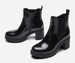 VOX, Boots