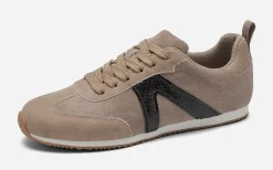 VOX, Sneakers