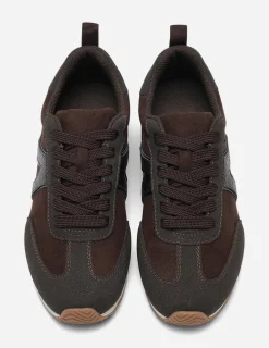 VOX, Sneakers