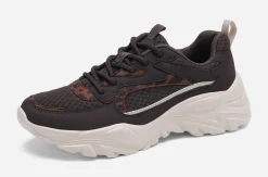 VOX, Sneakers
