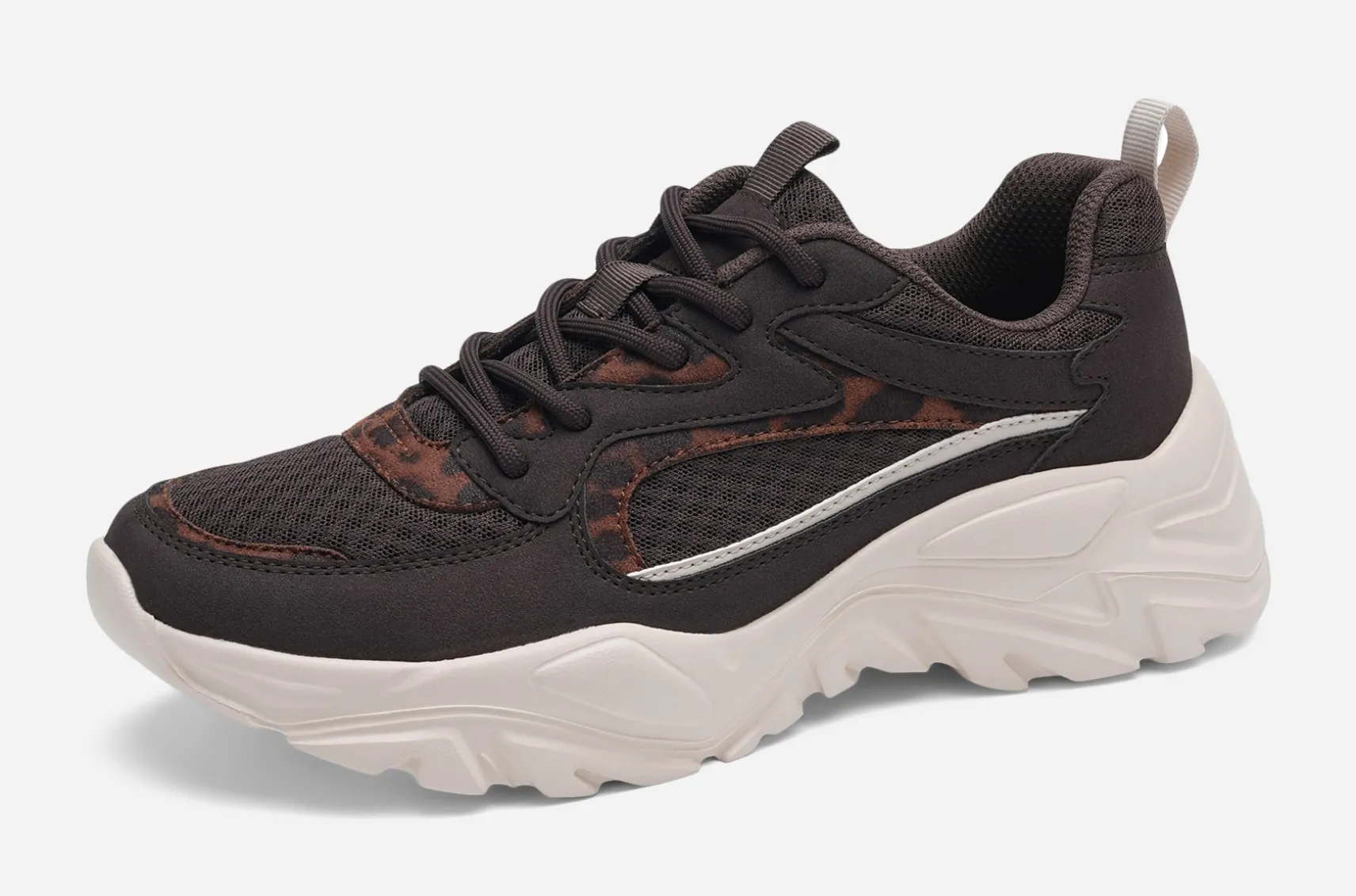 VOX, Sneakers