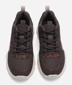 VOX, Sneakers