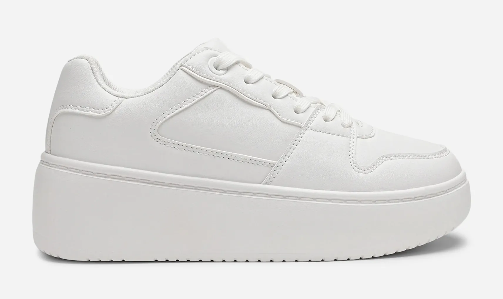 VOX, Sneakers