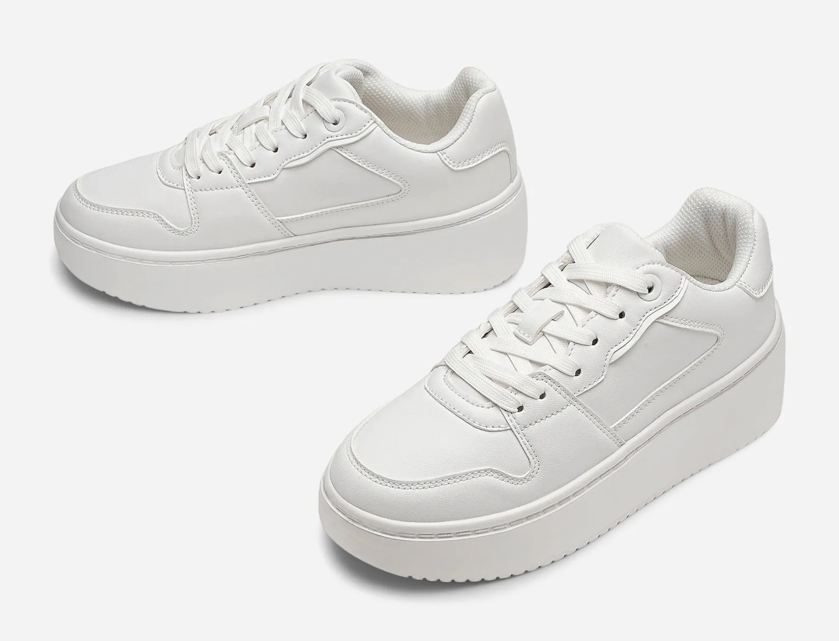 VOX, Sneakers
