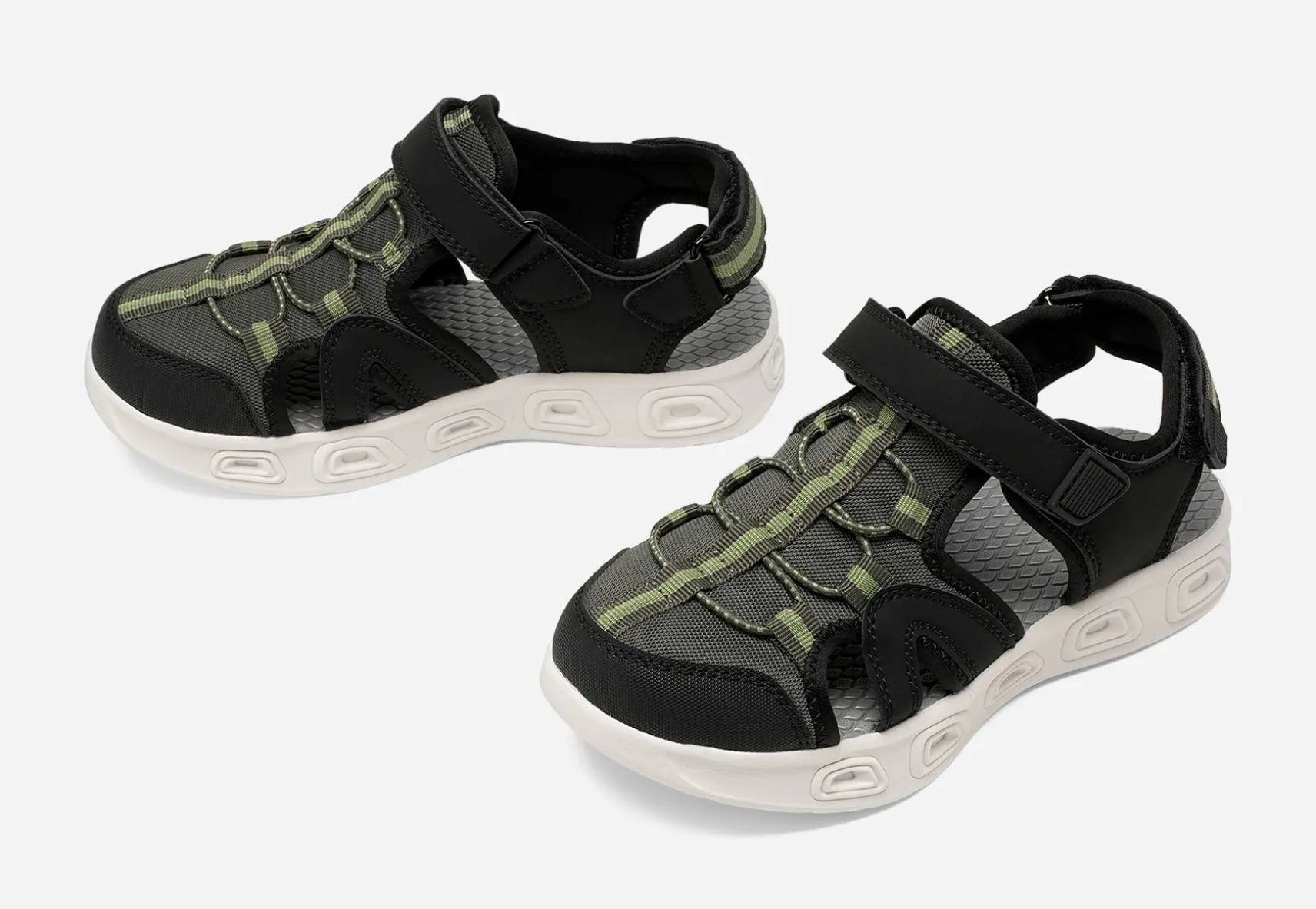 ZACK, Sandal med täckt tå